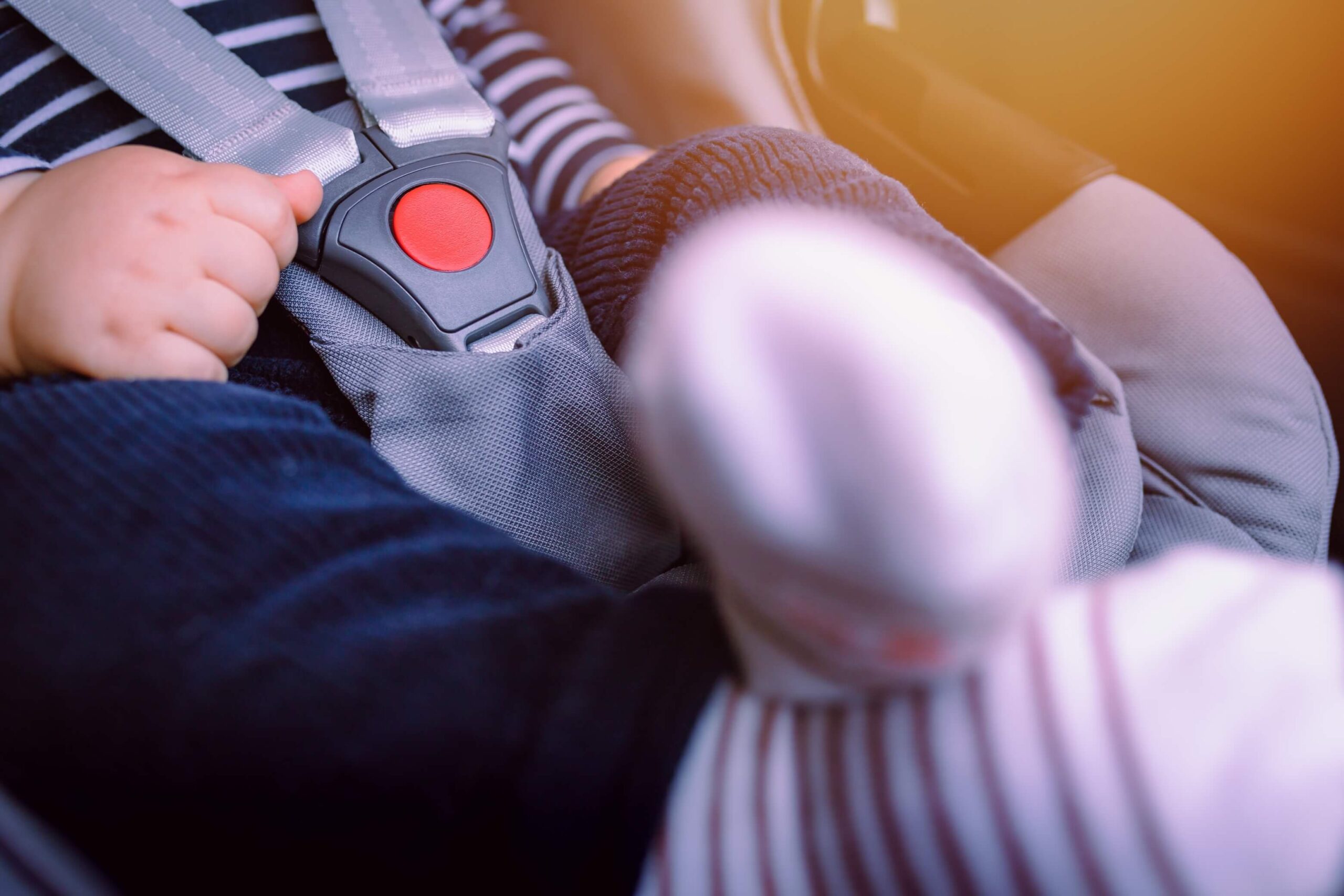 Trasporto Sicuro del Neonato in Automobile:
